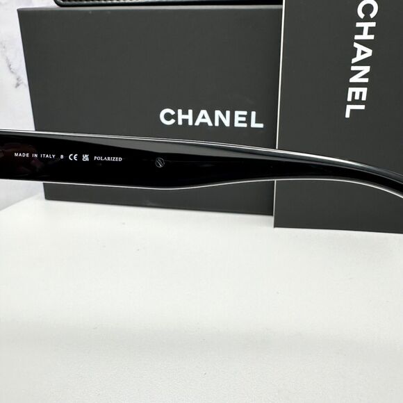 New CHANEL Sunglasses - Picture 9 of 16